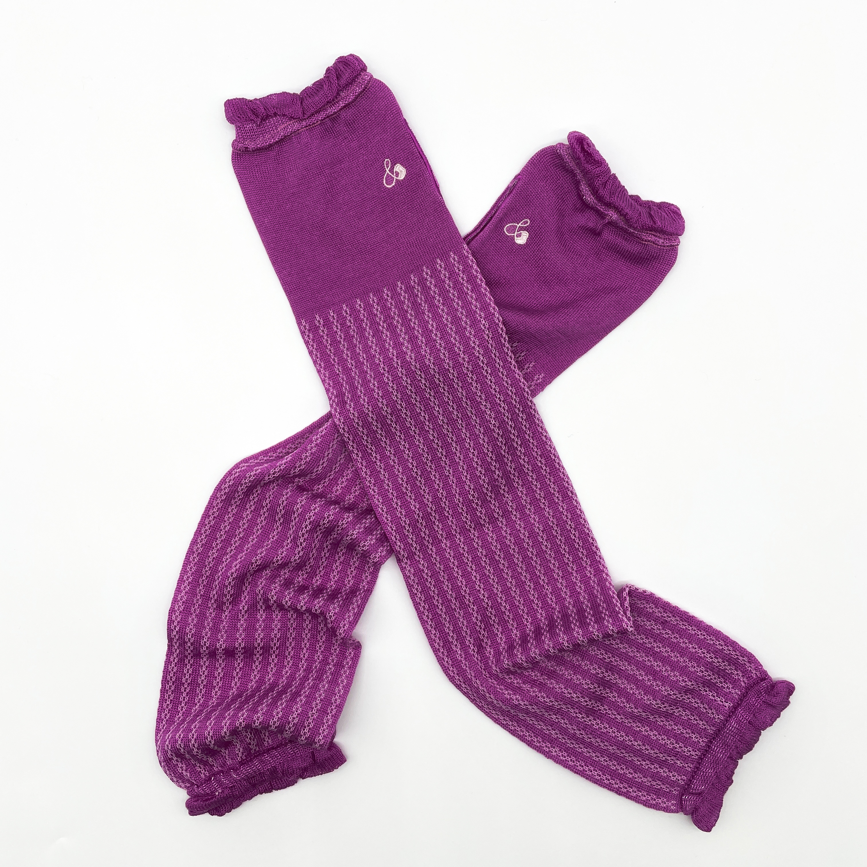 ワンポイント刺繍入りアームカバー 指穴付き